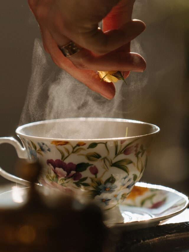 4 Amazing Benefits Of Rosemary Tea